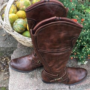 BareTraps Boots